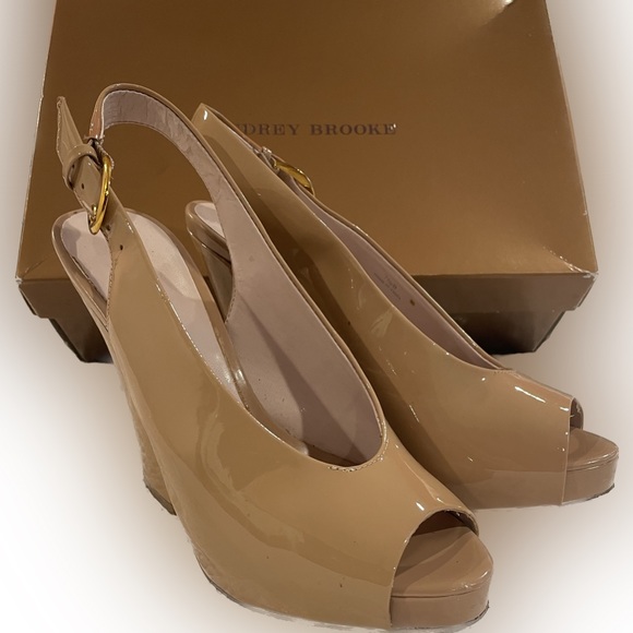 Audrey Brooke | Shoes | Audrey Brooke Nude Patent Leather Platform Peep